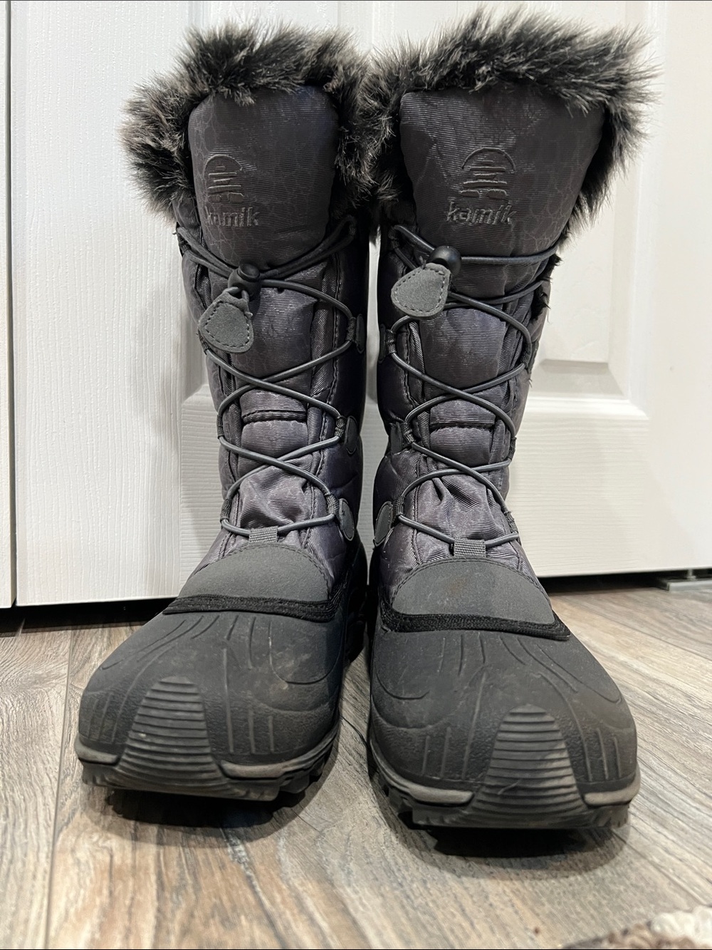 Kamik Women's Black Fur-Trim Winter Boots